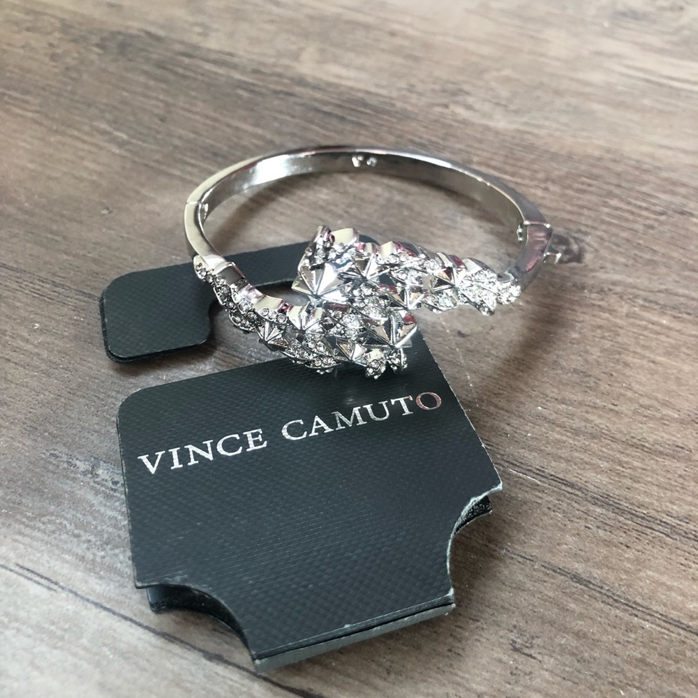 New Vince Camuto hinged locking bracelet